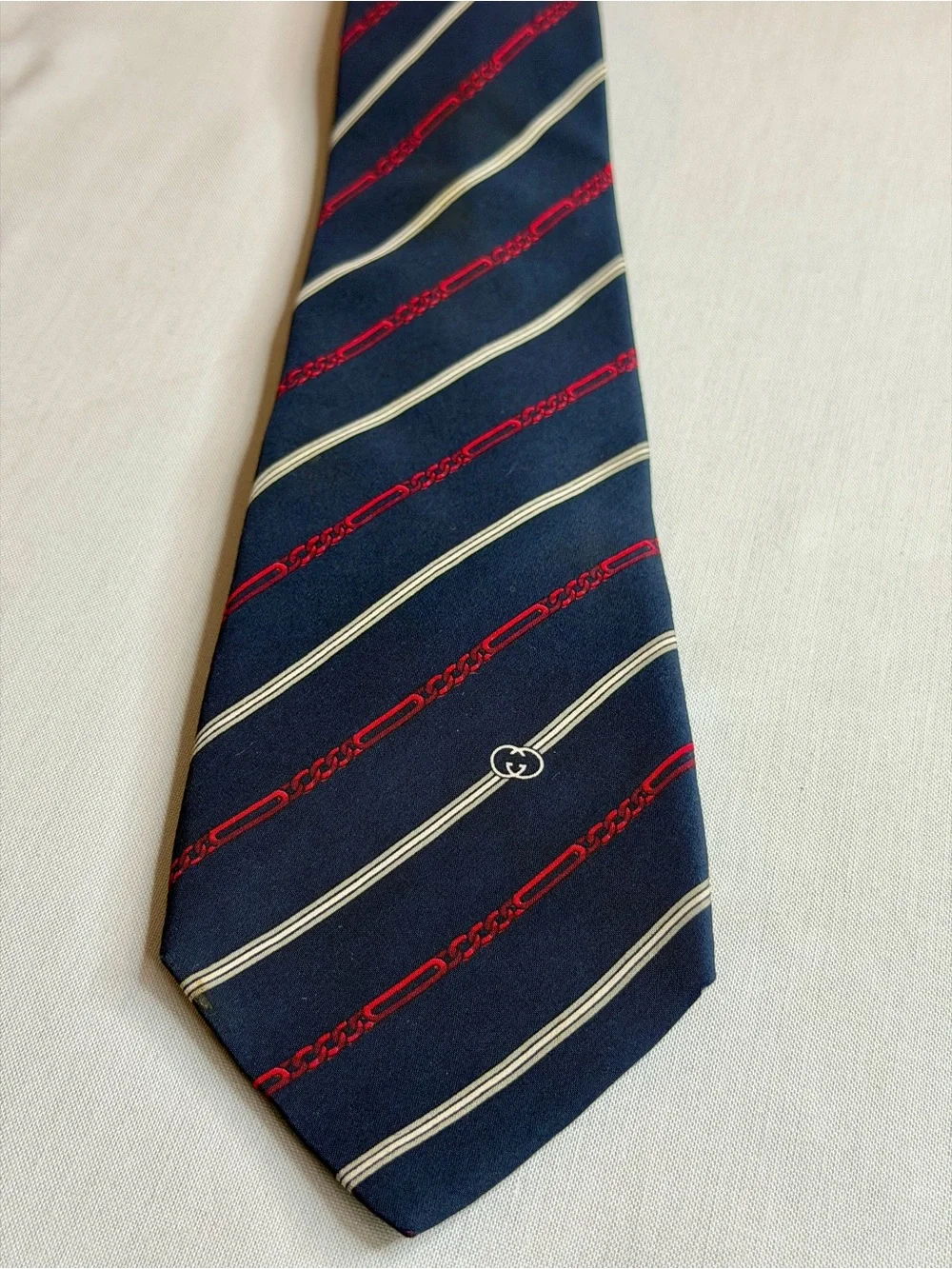Gucci Navy Silk Tie with Red and Cream Stripes